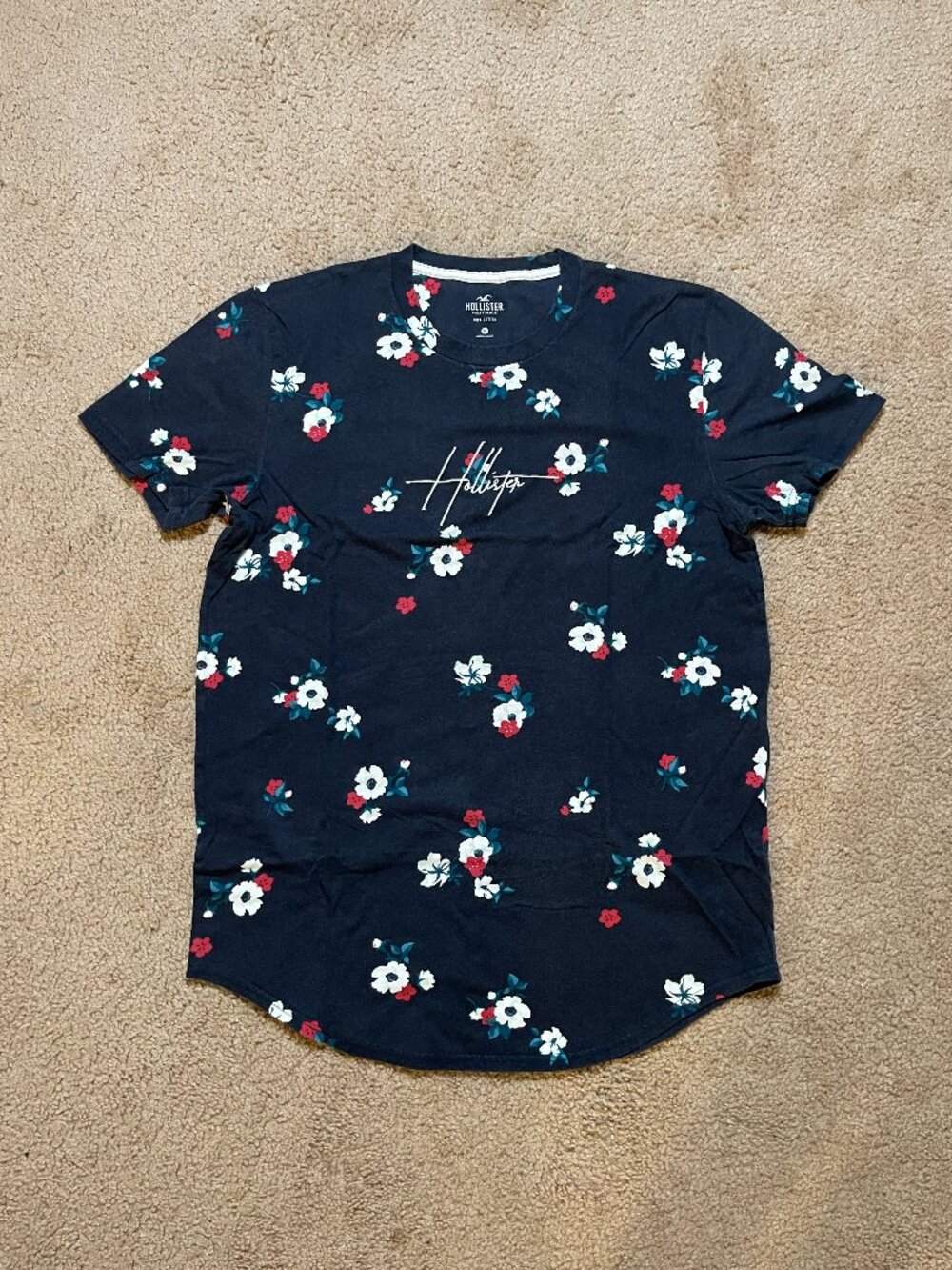 Hollister Curved Hem Floral Pattern T-Shirt